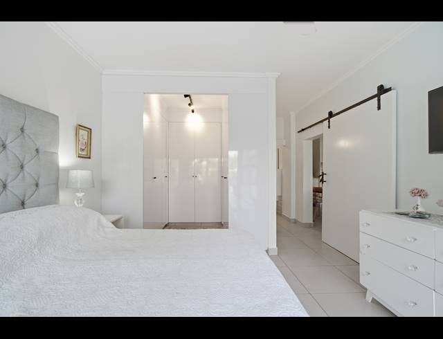 4 BEDROOM APARTMENT FOR SALE IN PALM LAKES ESTATE